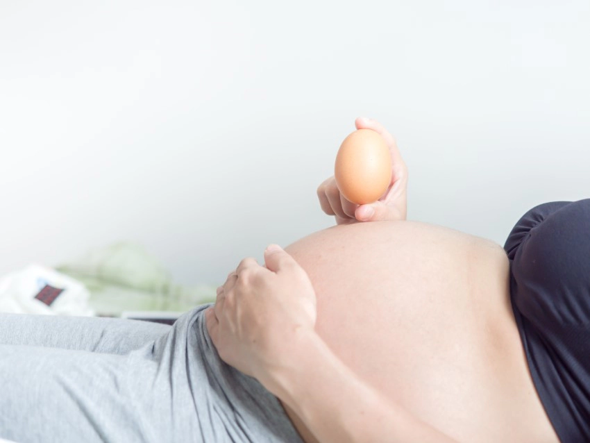 bà bầu nên ăn trứng gà vào tháng thứ mấy và lưu ý