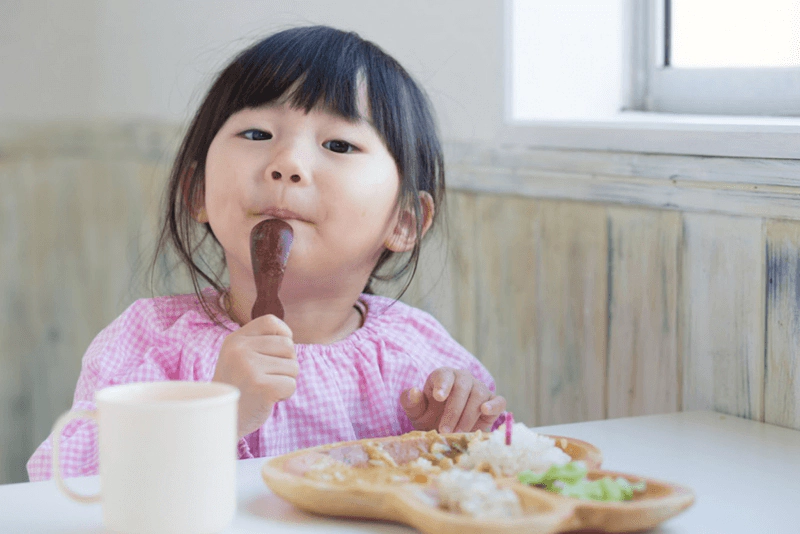 bé bị nhiễm khuẩn đường ruột