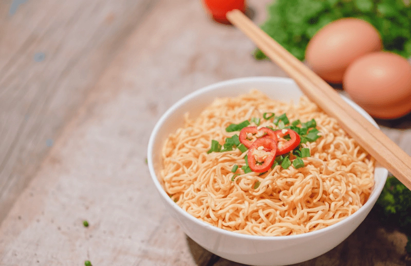 Bé bị tiêu chảy mẹ nên kiêng gì