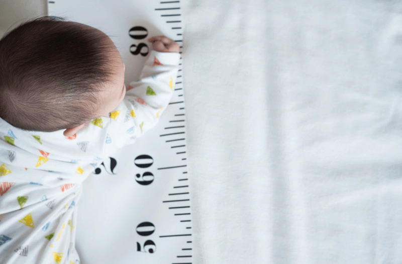 Bé trai 11 tháng nặng bao nhiêu kg