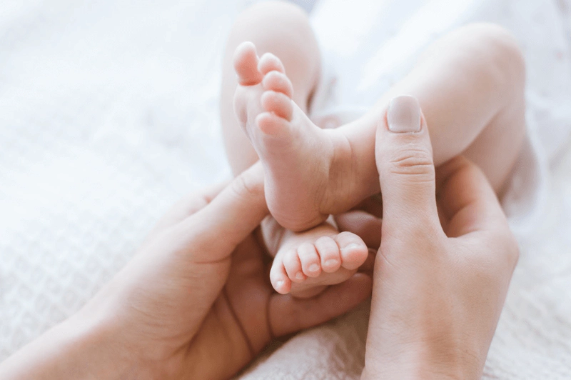 Cách trị đầy hơi cho trẻ sơ sinh