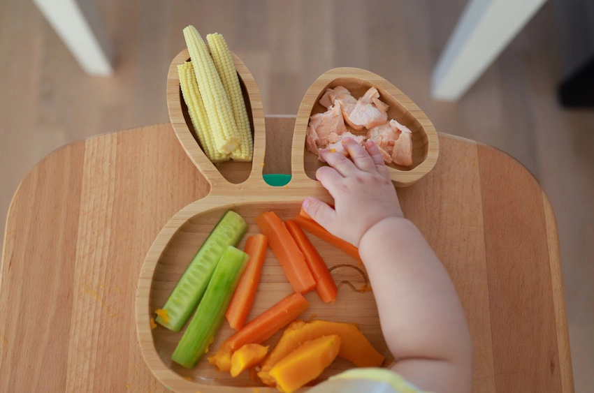 Thực đơn cho bé 6 tháng tăng cân