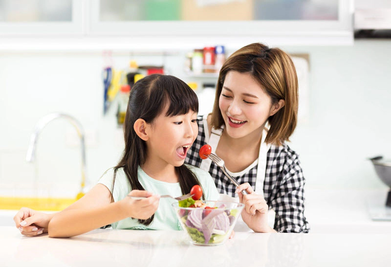 trẻ 1 tuổi cần dạy những gì