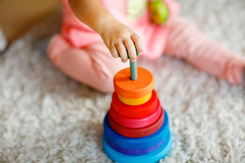 Trẻ 10 tháng nặng bao nhiêu cân