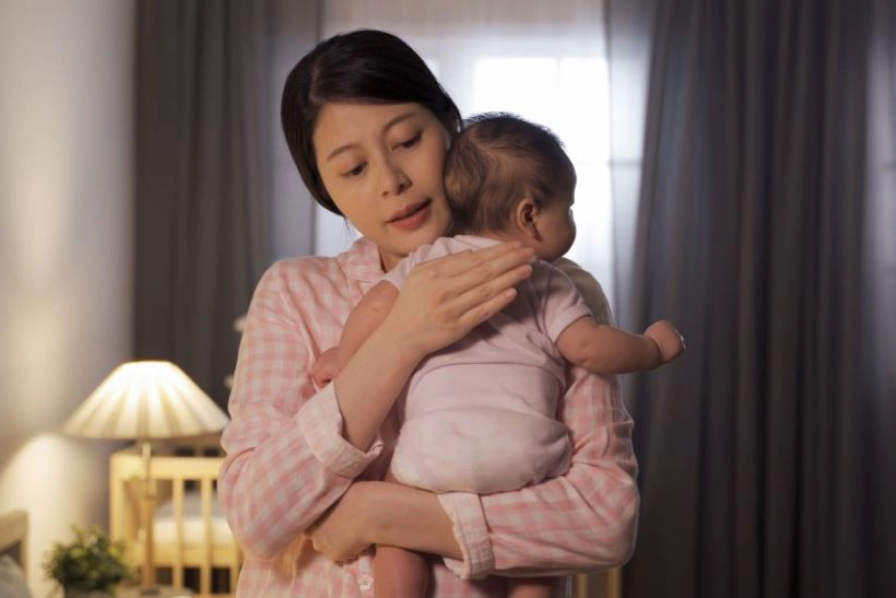 giấc ngủ trẻ sơ sinh 8 tuần tuổi