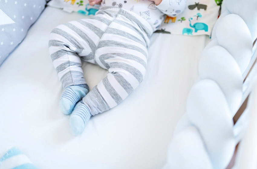 Trẻ sơ sinh ít ngủ