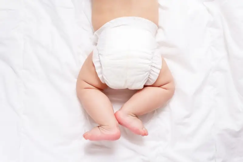 những lưu ý khi chăm bé 0-12 tháng tuổi