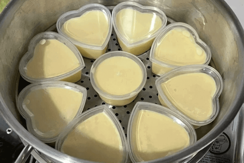 bánh flan bơ hình trái tim