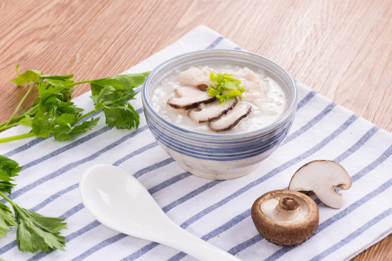 cháo thịt vịt và nấm