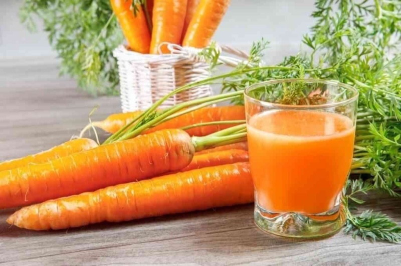 cho trẻ ăn cà rốt