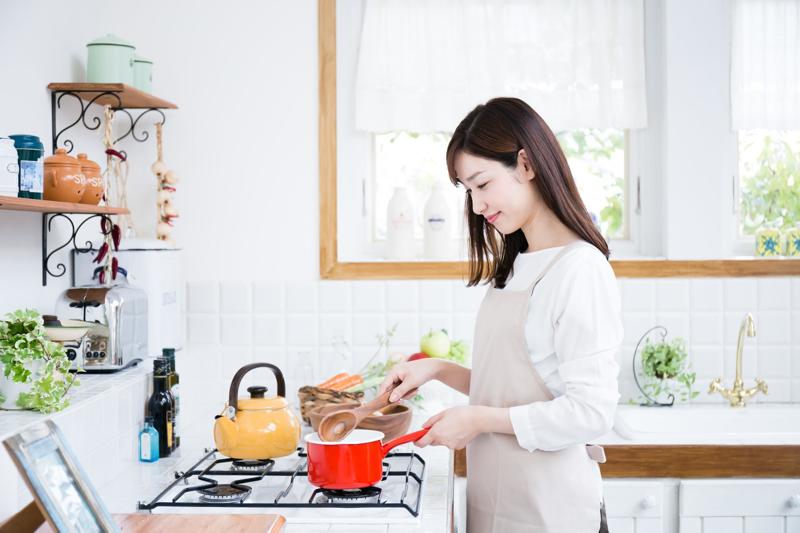 mẹ lưu ý gì khi nấu nui cho bé