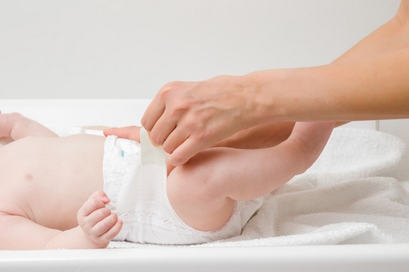 chăm sóc trẻ không đúng cách gây nôn trớ