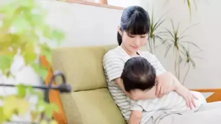 trẻ khó ngủ