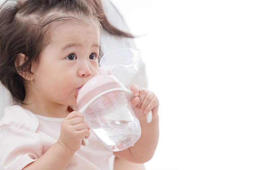 Tham khảo ý kiến bác sĩ về mẹo trị ọc sữa cho trẻ sơ sinh