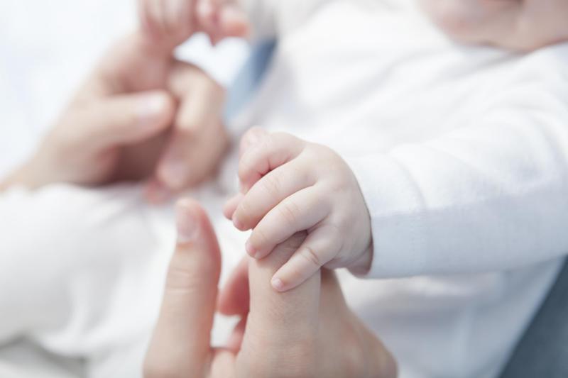 Bé gái 9 tháng tuổi nặng bao nhiêu kg