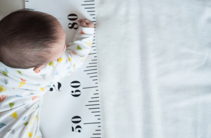 Bé trai 11 tháng nặng bao nhiêu kg