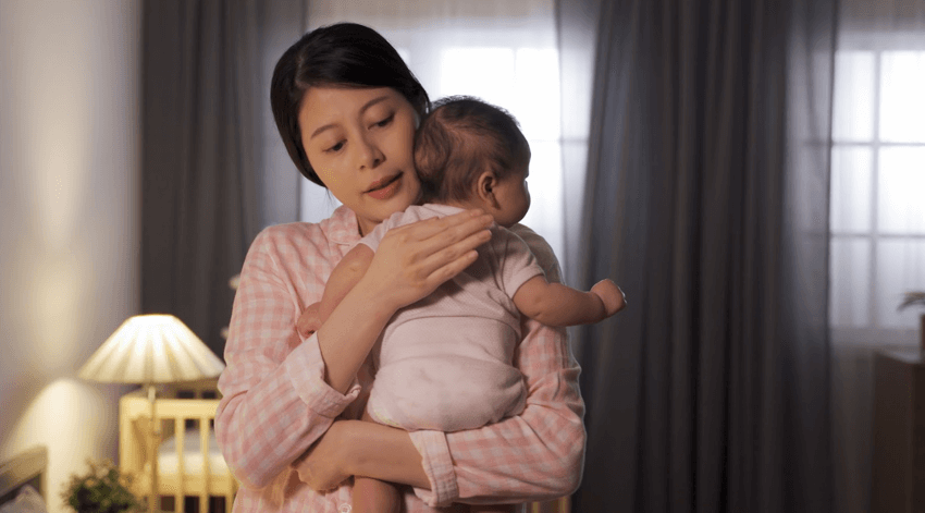 Bé trai 5 tháng nặng bao nhiêu kg là chuẩn