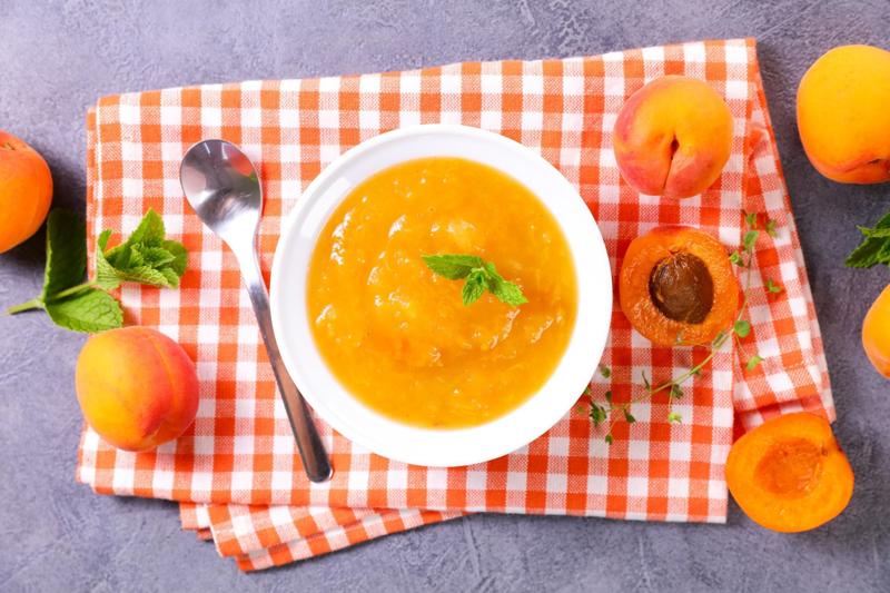 Cách làm trái cây nghiền cho bé ăn dặm