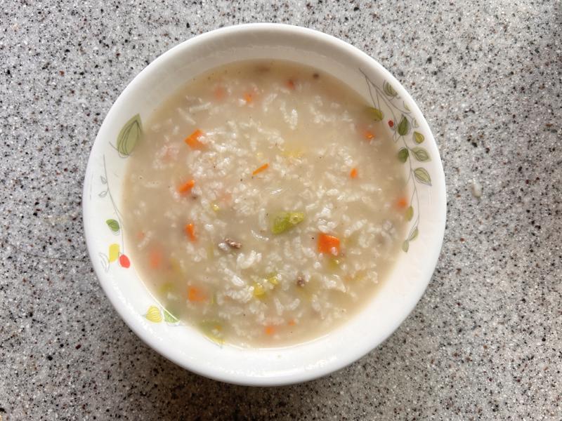 Cháo thịt bò hạt sen cho bé