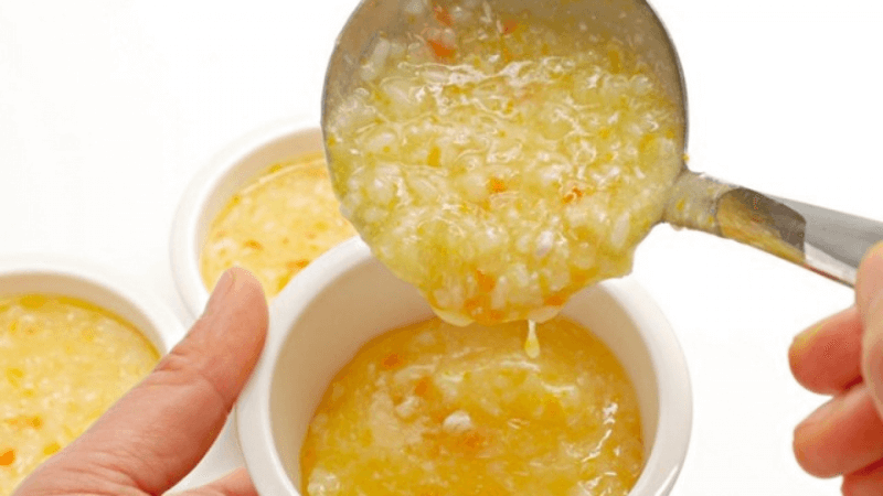 tôm nấu cháo cho bé ăn dặm