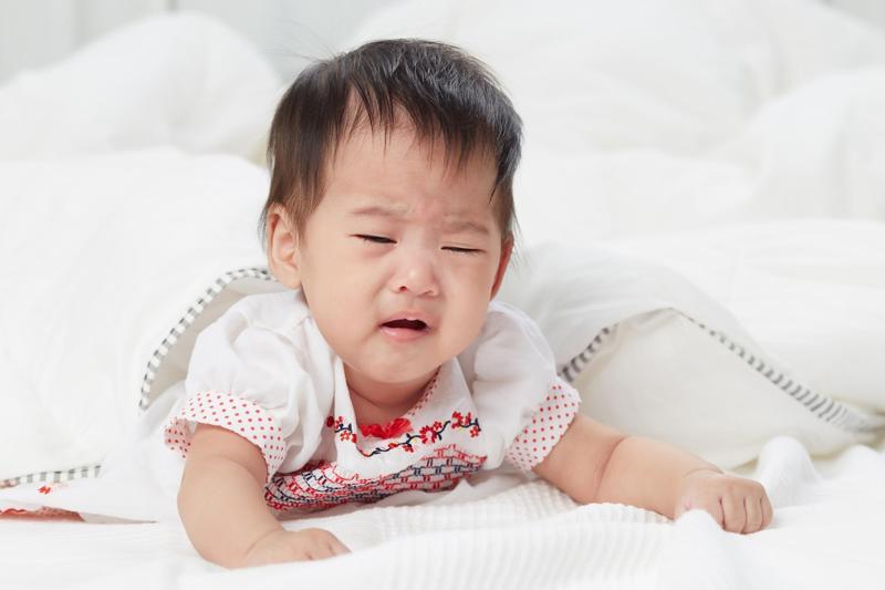 Trẻ 4 tháng lười ăn có sao không