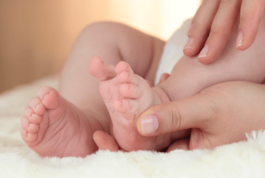 Trẻ sinh non tăng cân như thế nào