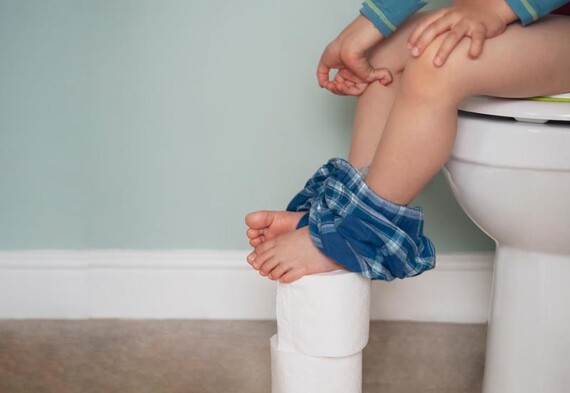 Trẻ bị tiêu chảy và sốt