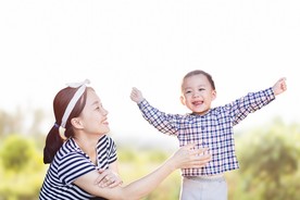 bé 22 tháng tuổi