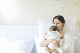 mẹo daan gian chữa nôn trớ ở trẻ sơ sinh