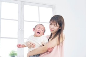 Trẻ 4 tháng biếng ăn