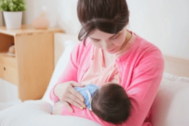 Trẻ 4 tháng uống bao nhiêu ml sữa