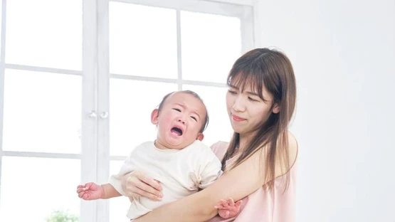 Trẻ 4 tháng biếng ăn