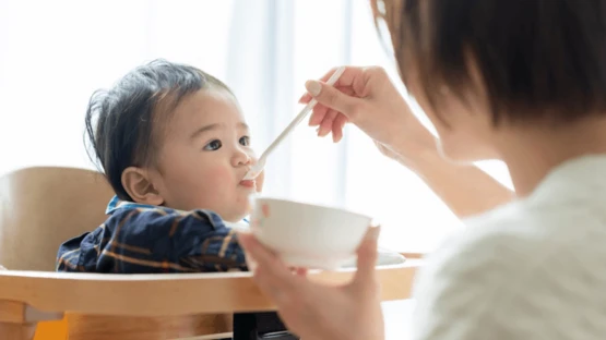 Trẻ 8 tháng ăn bao nhiêu ml cháo 1 bữa