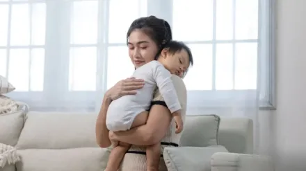 Trẻ sơ sinh hăt hơi nhiều