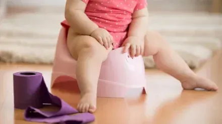 trẻ bị tiêu chảy 