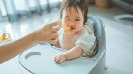 trẻ 8 tháng ăn dặm ngày mấy bữa