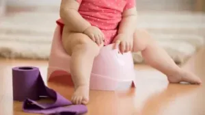 trẻ bị tiêu chảy 