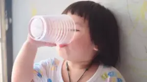 những cách giúp trẻ tăng đề kháng mùa nắng nóng