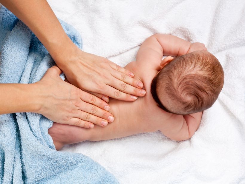 cách chăm sóc trẻ sơ sinh 5 tuần tuổi