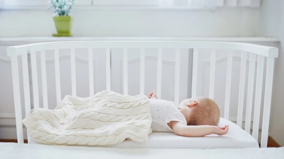 trẻ sơ sinh ngủ nhiều không chịu dậy bú